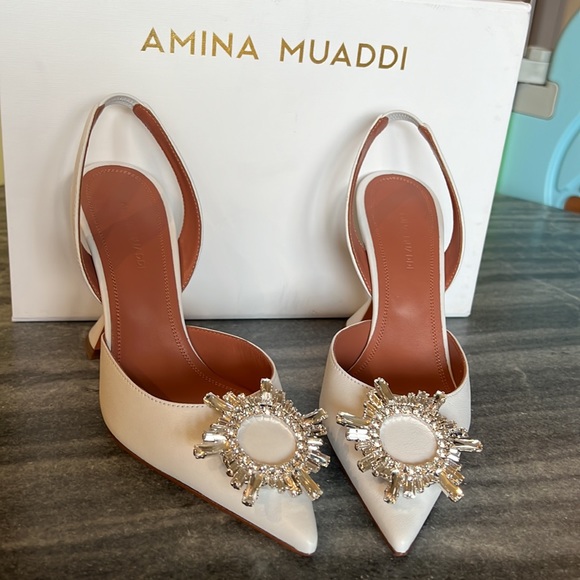 BNIB Amina Muaddi begum slingback in white leather. - Picture 7 of 9